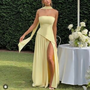 Elegant Yellow Strapless Evening Dress